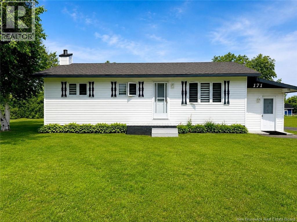 171 Louis De Lanteigne, Caraquet, New Brunswick  E1W 1B3 - Photo 28 - NB143176