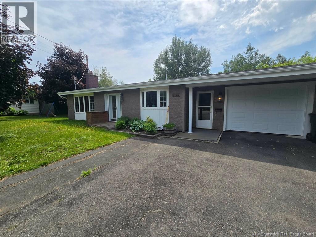 735 Assumption, Bathurst, New Brunswick  E2A 2V6 - Photo 7 - NB143152