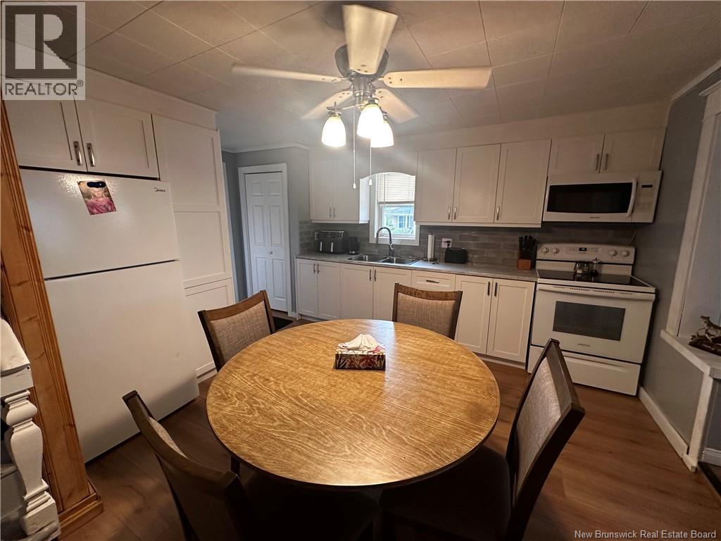 901 King Avenue, Bathurst, New Brunswick  E2A 1R9 - Photo 8 - NB143324