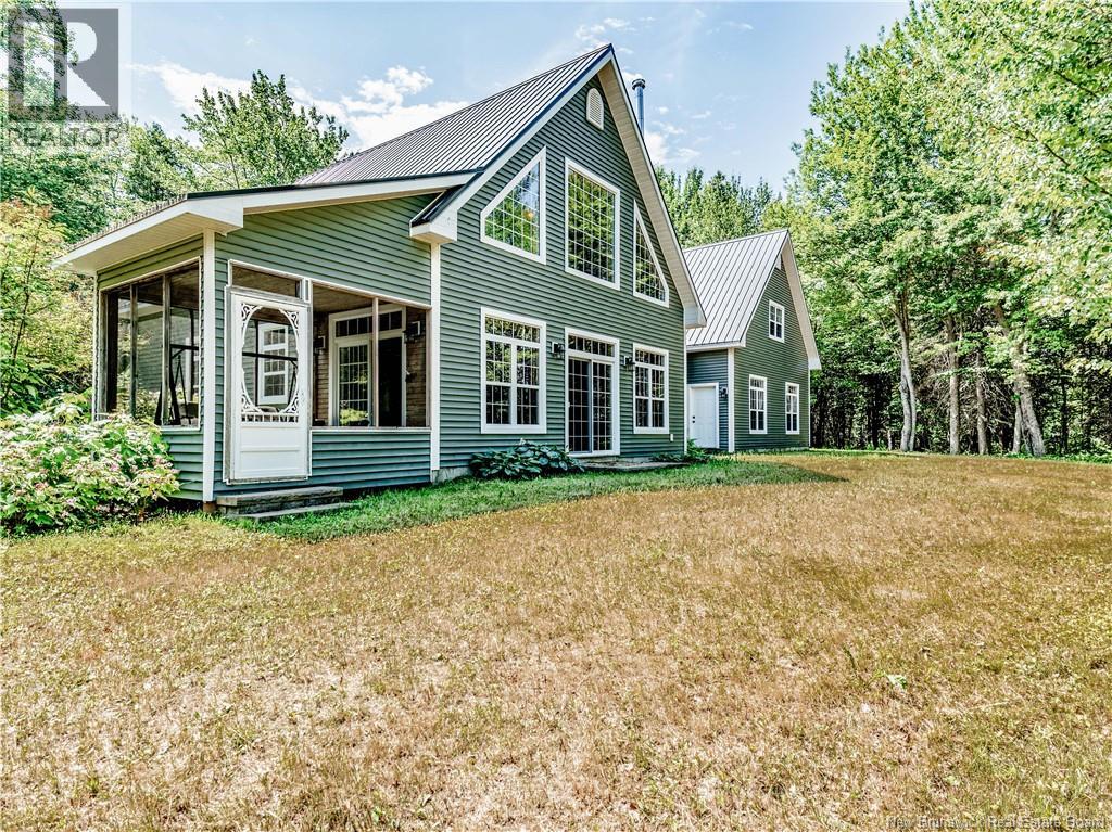 304 Saint-Ignace, Saint-Louis-De-Kent, New Brunswick  E4X 1Y2 - Photo 4 - NB143714