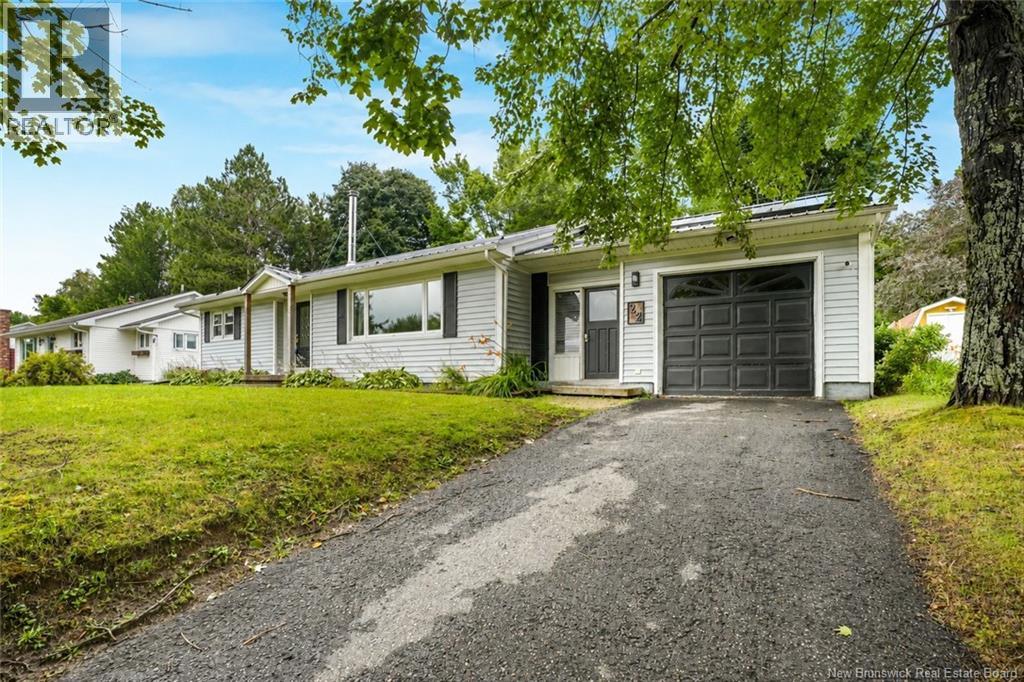 22 Birchcroft Drive, Fredericton, New Brunswick  E3C 1K7 - Photo 3 - NB144613