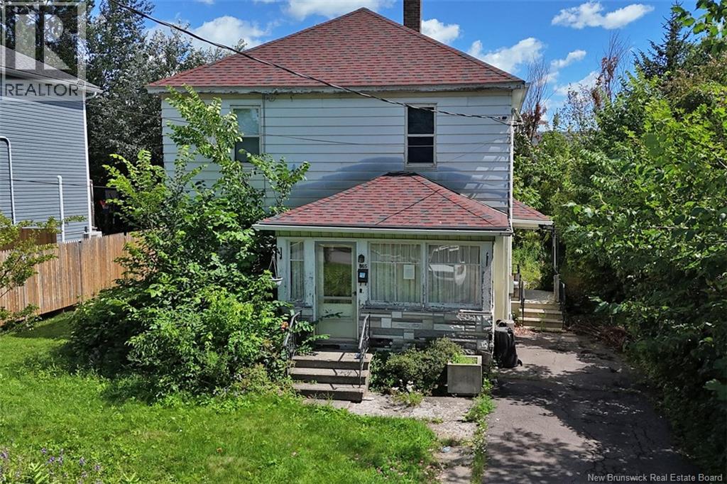 865 Barker Street, Fredericton, New Brunswick E3A 3K4 - Photo 1 - NB145315