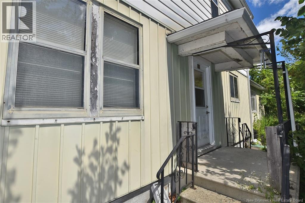 865 Barker Street, Fredericton, New Brunswick E3A 3K4 - Photo 6 - NB145315