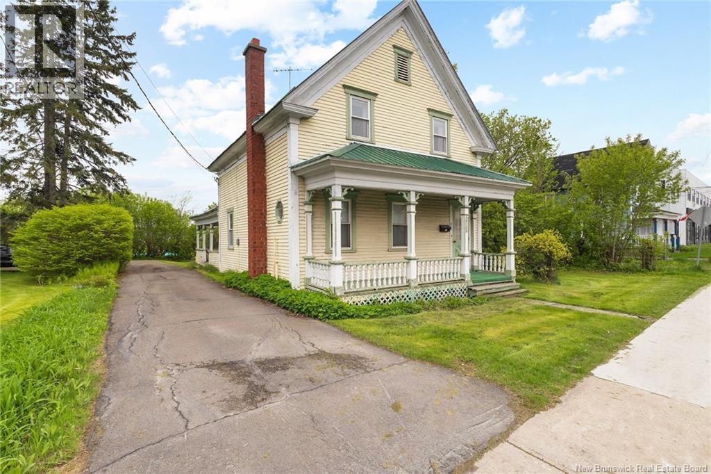 310 Union Street, Fredericton, New Brunswick E3A 3L9 - Photo 1 - NB145445