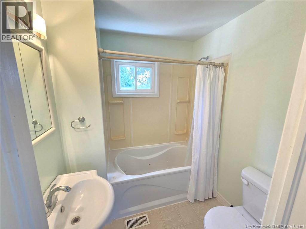 3 Miramichi Avenue, Miramichi, New Brunswick E1N 1P6 - Photo 17 - NB146555