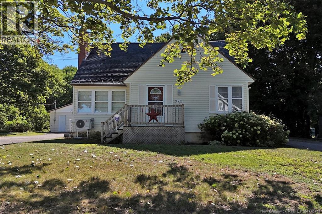 242 Highland Avenue, Fredericton, New Brunswick  E3A 2S6 - Photo 8 - NB146883