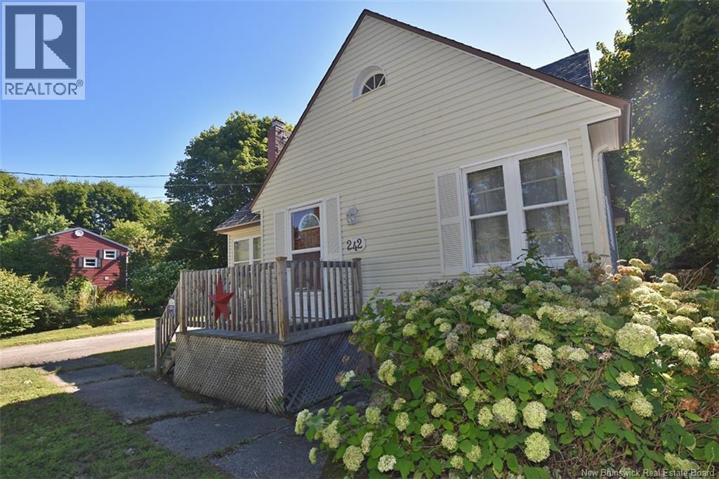 242 Highland Avenue, Fredericton, New Brunswick  E3A 2S6 - Photo 13 - NB147372