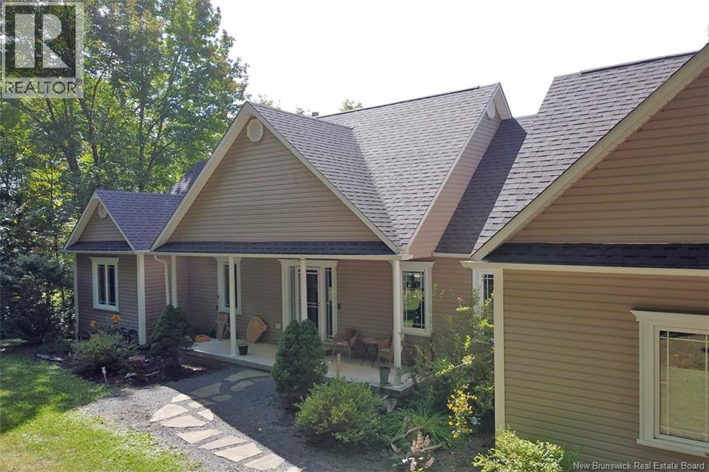 48 Lee Drive, Upper Kingsclear, New Brunswick  E3E 2L2 - Photo 3 - NB147783