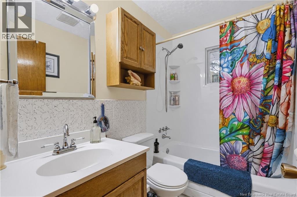 169 Burpee Street, Fredericton, New Brunswick  E3A 1M6 - Photo 24 - NB147738
