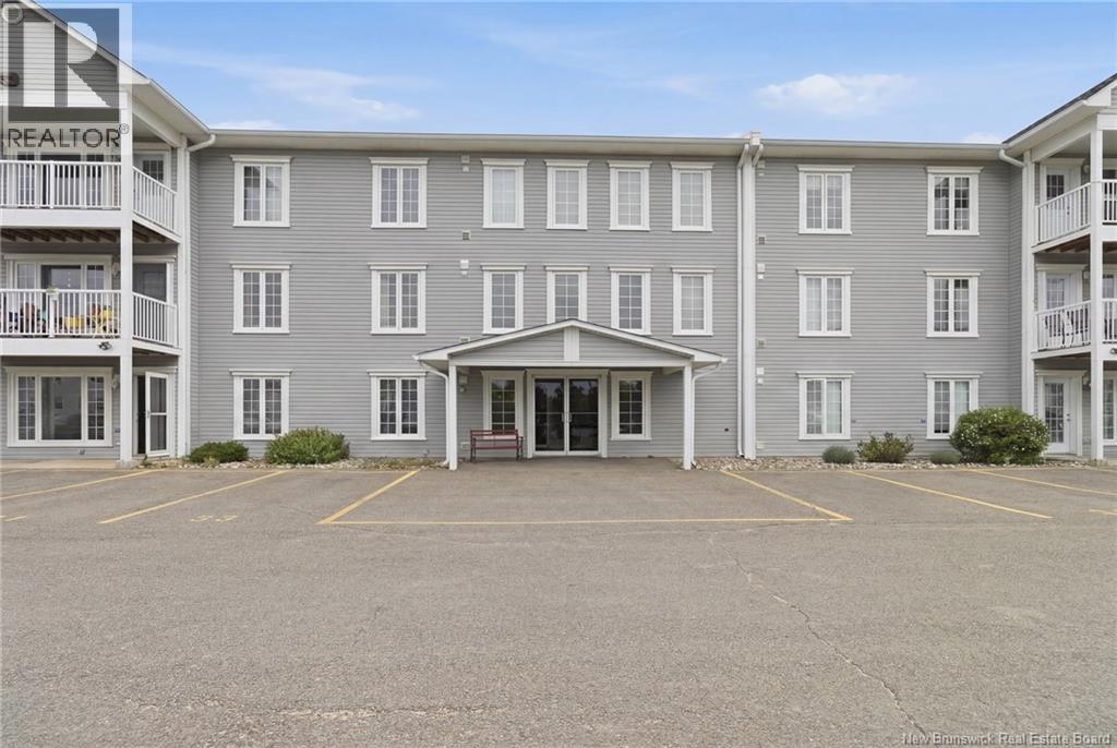 185 Reynolds Street Unit# 14, Fredericton, New Brunswick E3A 0K7 - Photo 1 - NB148425