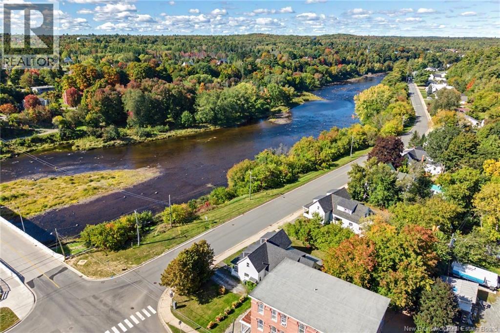 2 River Street, Fredericton, New Brunswick E3A 4L6 - Photo 37 - NB148430