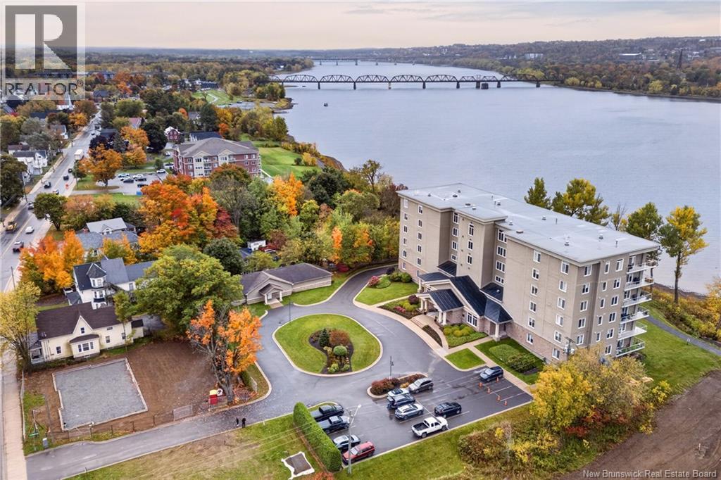 1 Southview Lane Unit# 201, Fredericton, New Brunswick E3A 5V3 - Photo 2 - NB149481