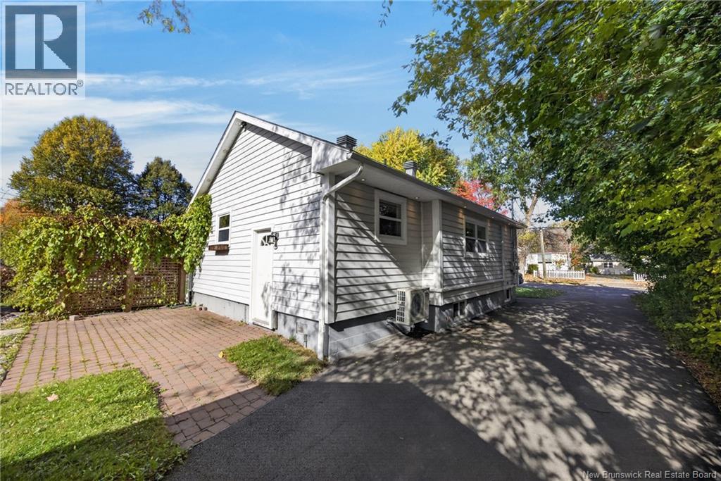 750 Dobie Street, Fredericton, New Brunswick E3A 2Z5 - Photo 8 - NB149844